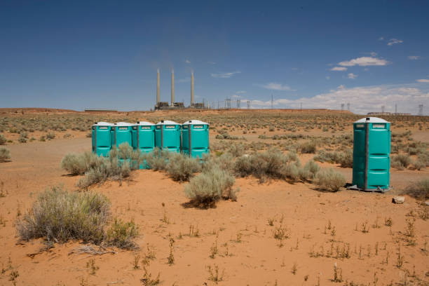 Best Portable Restroom Servicing (Cleaning and Restocking)  in Coalinga, CA